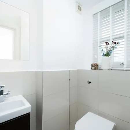 Stylish 3br Flat In The Heart Of Soho شقة *