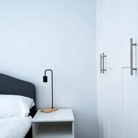 Stylish 3br Flat In The Heart Of Soho * لندن