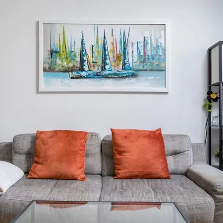 Apartment Wandsworth Deluxe Two-bedroom London