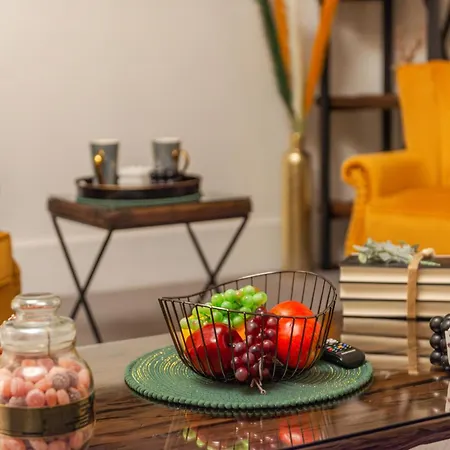 Stylish Spacious Retreat Luxury 2 Bed Haven 2hs *