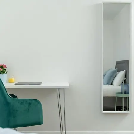 City Of Lovely Two Bedroom London