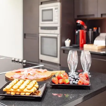 Modern And Comfortable Air-conditioned 2br Flat London