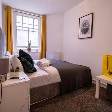 Chic Urban Retreat 1 Bedroom Gem In Covent Garden Apartment London