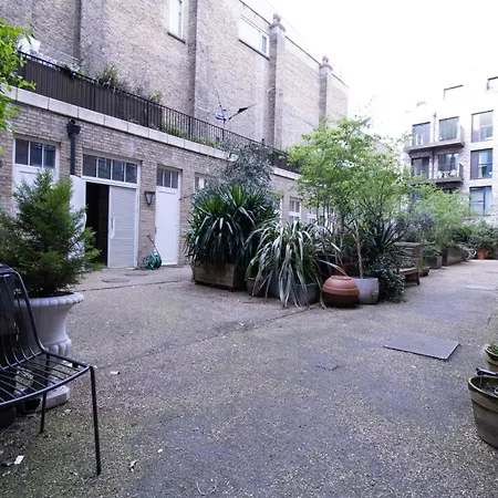 Chic Urban Retreat 1 Bedroom Gem In Covent Garden London
