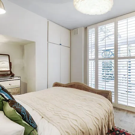 Hububb Luxury Queen's Gate Garden Apartment