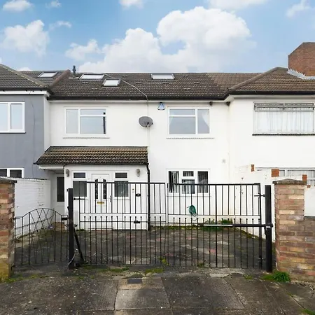 Chic 3br - Eats And Sights Closeby * London