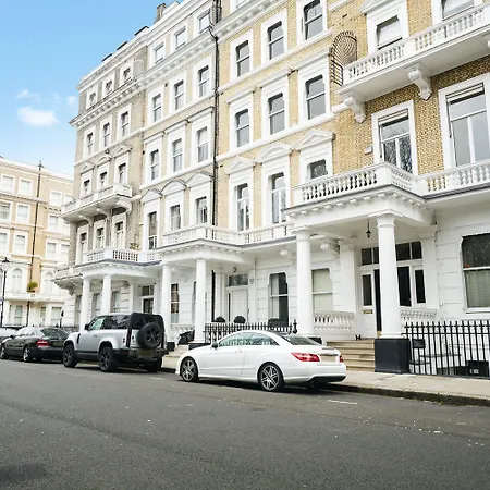 Hububb Luxury Queen's Gate Garden Apartment *