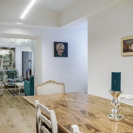 Hububb Luxury Queen's Gate Garden Apartment *