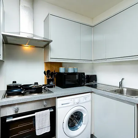 West Hampstead Hub Apartment London