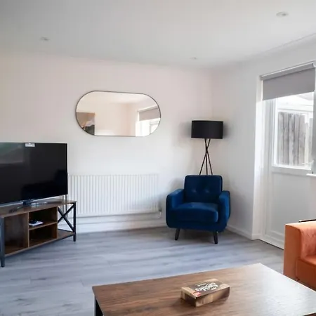 Holiday home Modern 3 Bedroom House In Finchley *