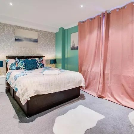 Edgware Road Two Bedroom Apartment London