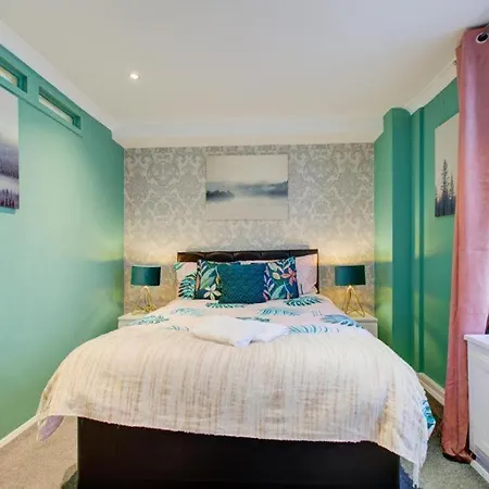 Apartment Edgware Road Two Bedroom