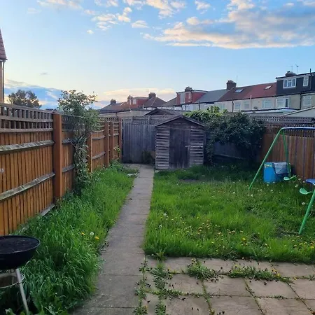 Apartment New Built Immaculate Condition *