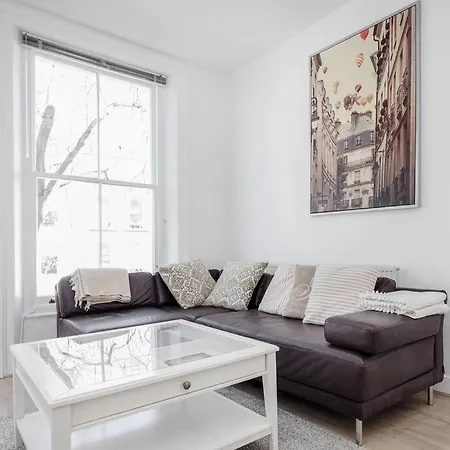 Bright 1-bedroom In Chelsea * London