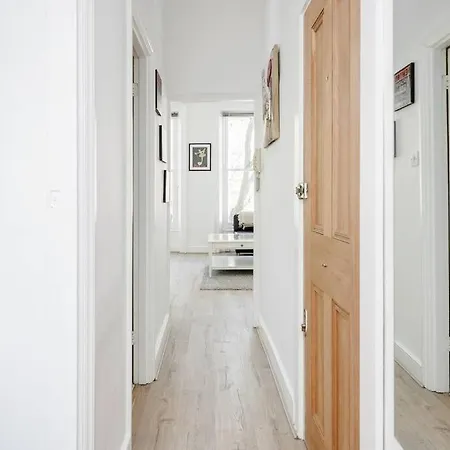 Bright 1-bedroom In Chelsea *