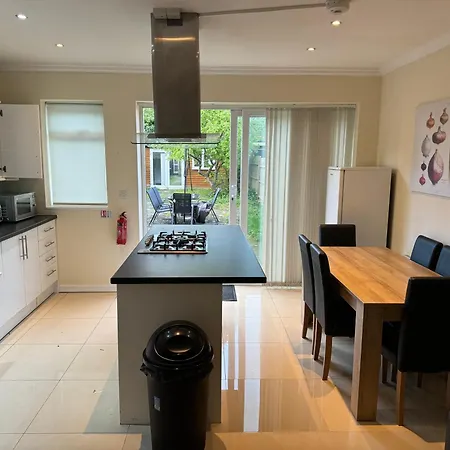 Homestay Handover 1 London
