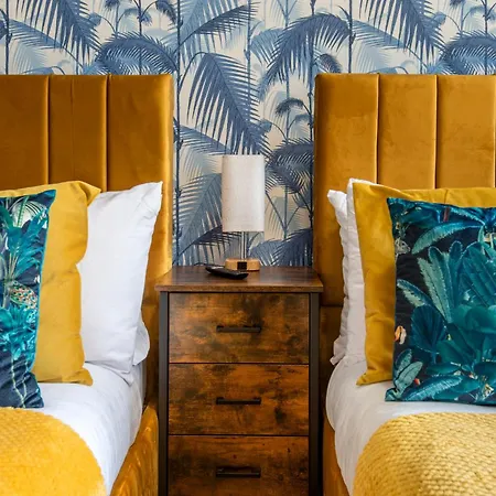 Adorable, Comfy Flat Walk Paddington/elizabeth Stn Apartment