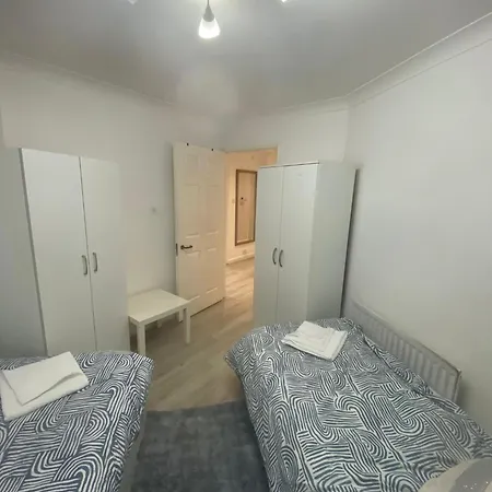 Apartment 2 Bedroom In Maida Vale *