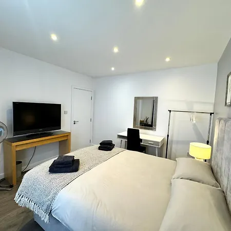 Exquisite Double * Beckenham