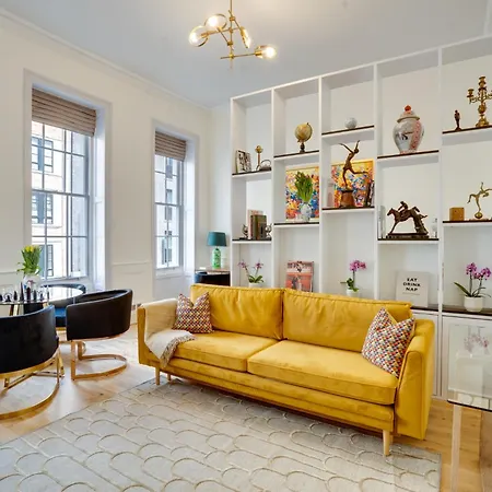Designer Retreat By Park Apartment *