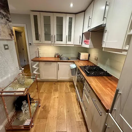Apartment Cozy And Comfy Flat In Earls Court *