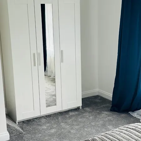 Dreams Apartment *