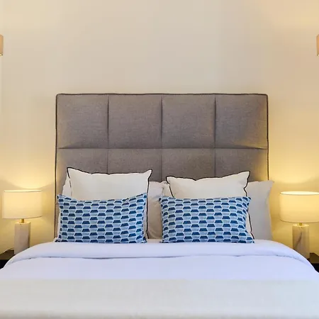 Apartment The Leghorn Quarters - Modern 3bdr With Balcony London