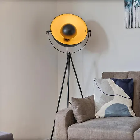 Apartment Heart Of Acton - Perfect For Large Groups