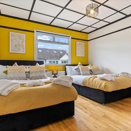 Heart Of Acton - Perfect For Large Groups * London