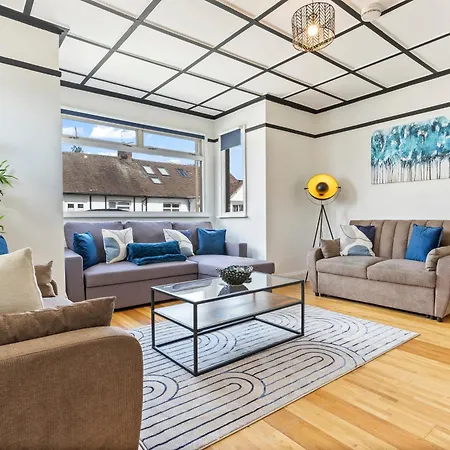 Heart Of Acton - Perfect For Large Groups * Londres