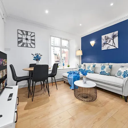 Kensington Station Proximity 2-bedroom Apartment, Walk To Station In 2 Minutes