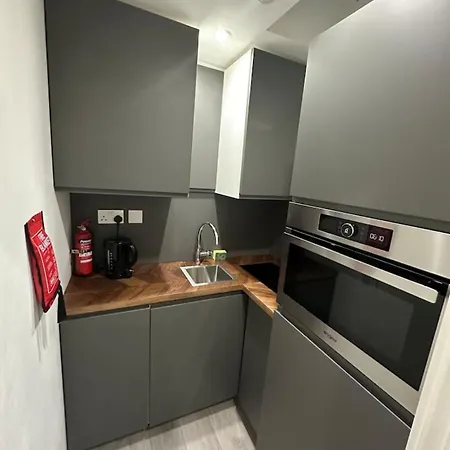 Apartment Small Flat Zone 1 London