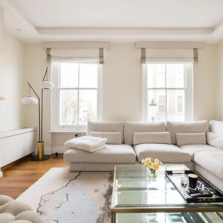 Light-filled Chelsea Duplex Apartment *
