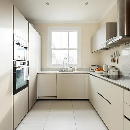 Light-filled Chelsea Duplex London