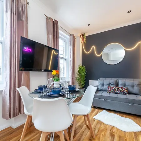 Apartment Praed London