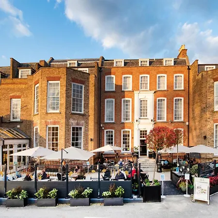 Richmond Hill 4*