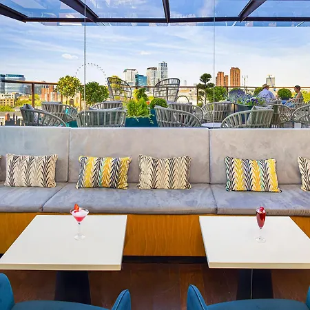 Hotel H10 Waterloo Londra