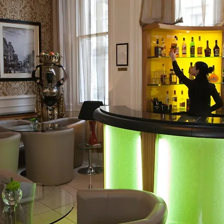 Hotel Park Grand Paddington Court