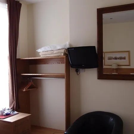 Hotell 65 London