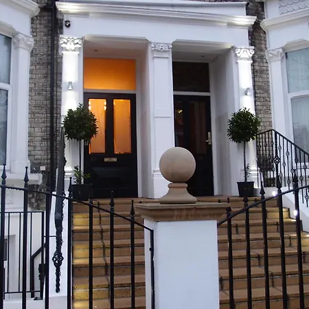 Hotell 65 London