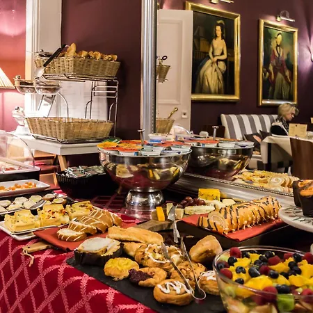 Hotel Arosfa By Compass Hospitality 3*