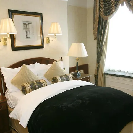 Hotel The Colonnade