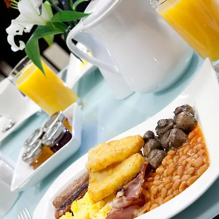 Hotel Park Grand Heathrow 4*