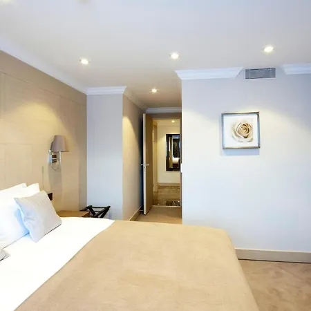Claverley Court Knightsbridge