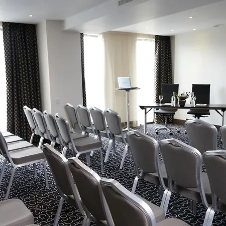 Hotel Park Grand Heathrow Hounslow