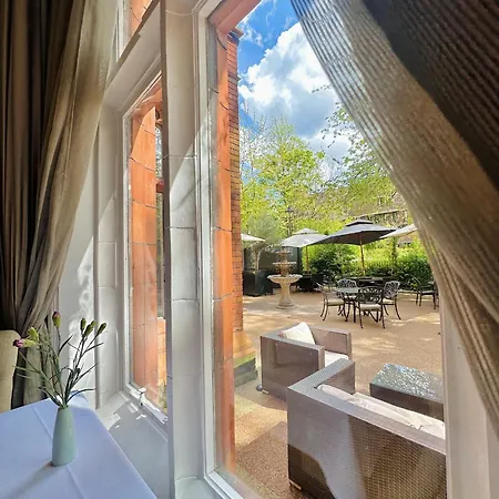 Hotel St Paul's 4*