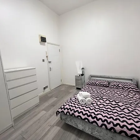 Apartment Comfy - Finchley Road London
