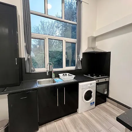 Comfy - Finchley Road London