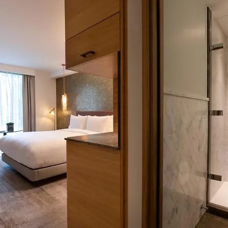 Hotel Lincoln Plaza London, Curio Collection By Hilton