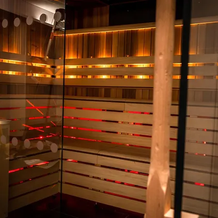 Hotel Lincoln Plaza London, Curio Collection By Hilton London